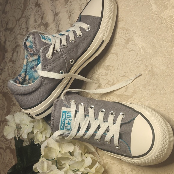 NWOT Women's all-star Converse Gray low top sneakers - Picture 8 of 8